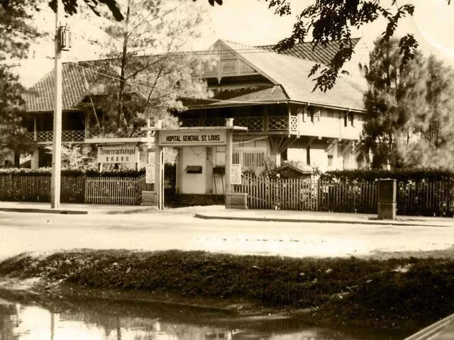 St.-Louis-Hospital-Sathorn-Bangkok-Undated.webp