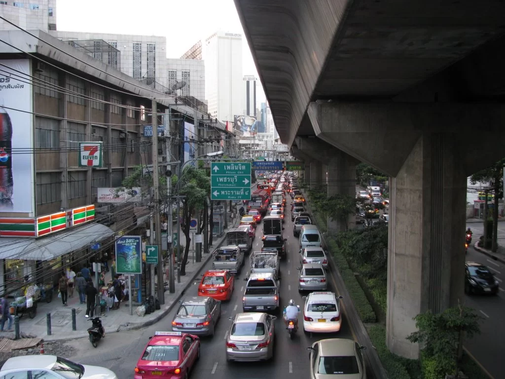 Sukhumvit_Road_-01.webp