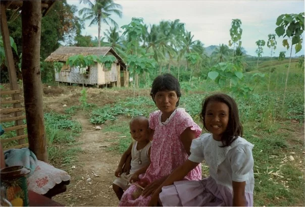 svägerska med barn.webp