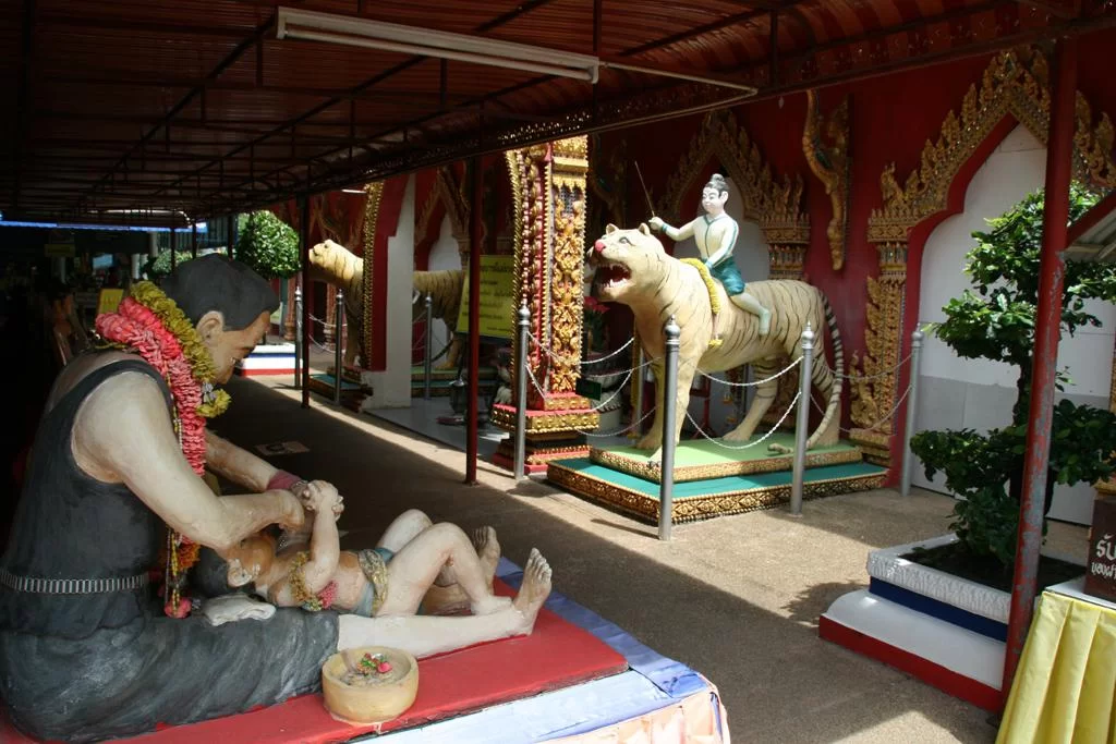 Wat Phrathat Ruang Rong_4.webp