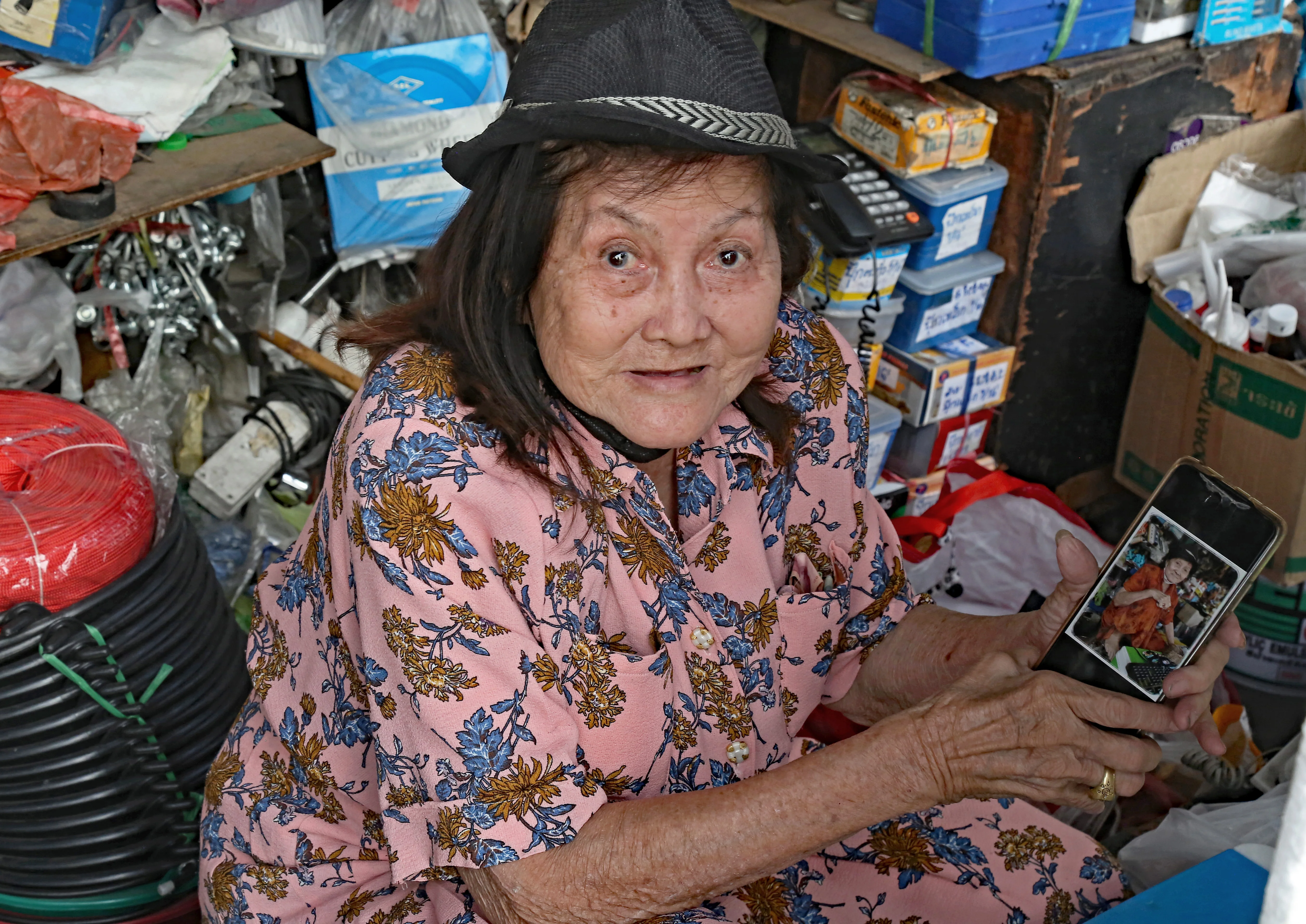 Z18C0497 copy ahr.webp