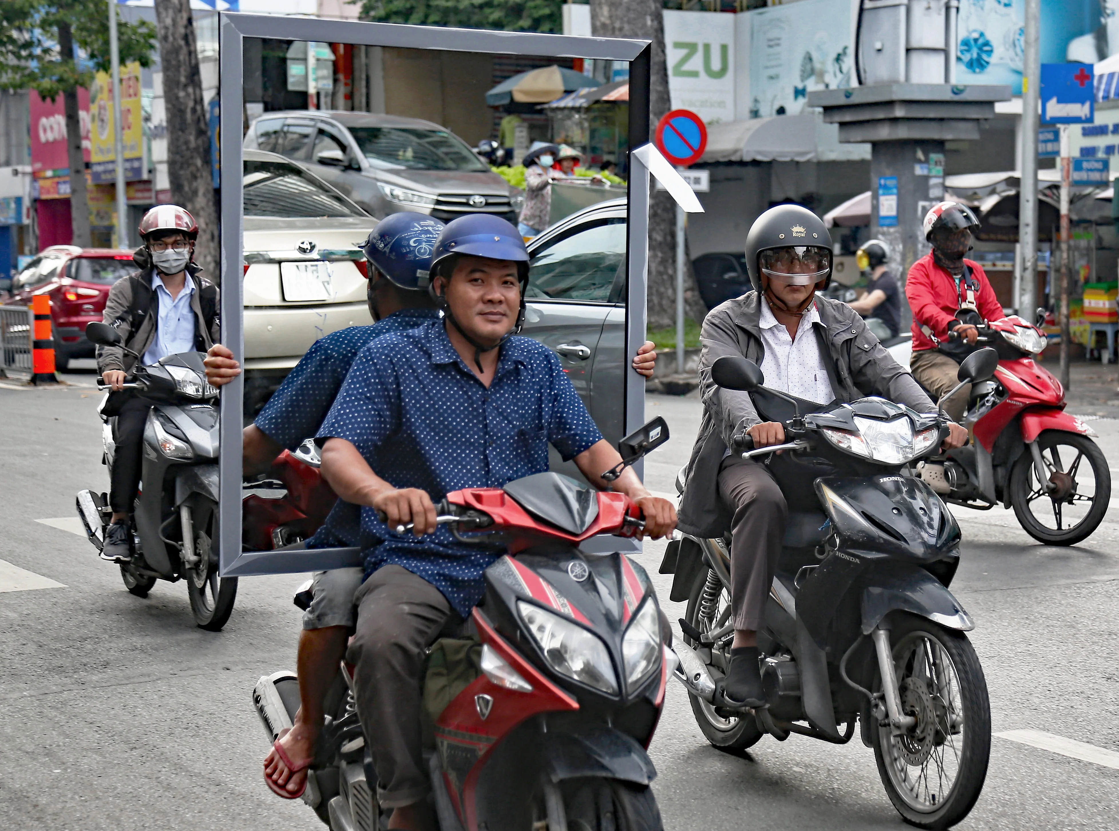 Z18C1328 copy 2 ahr.webp