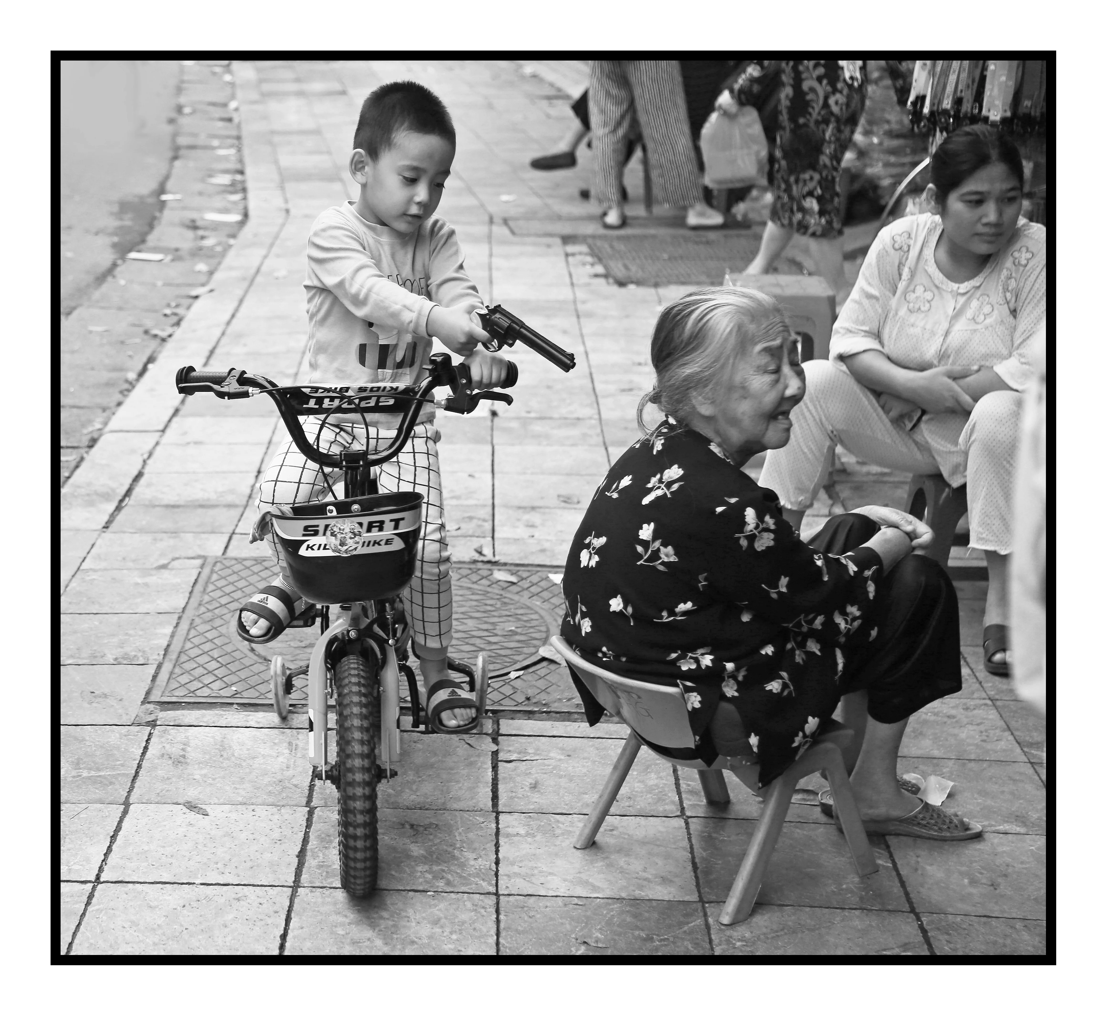 Z18C3560 copy 2 bw ram.webp