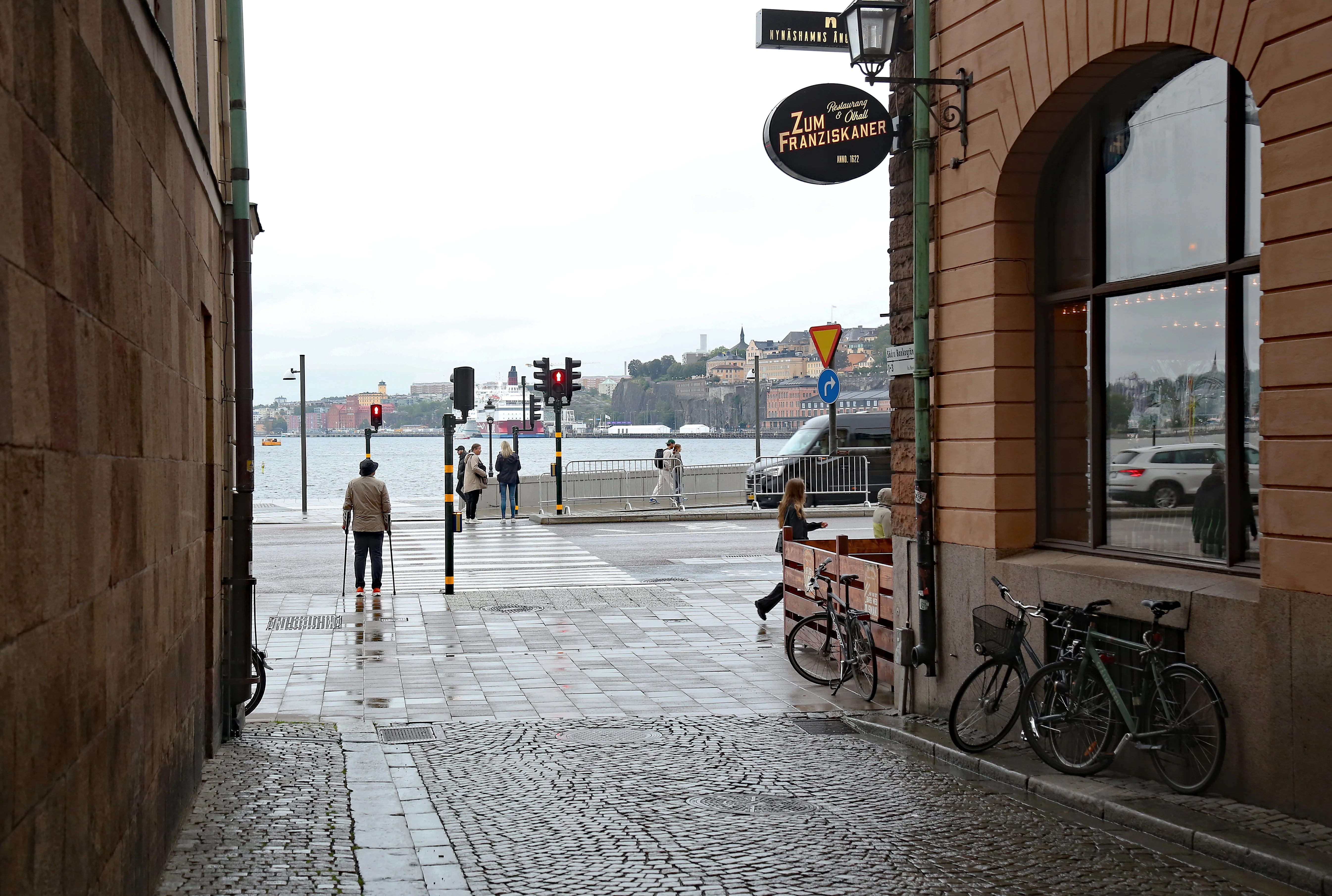 Z18C9176 copy 2 ahr.webp